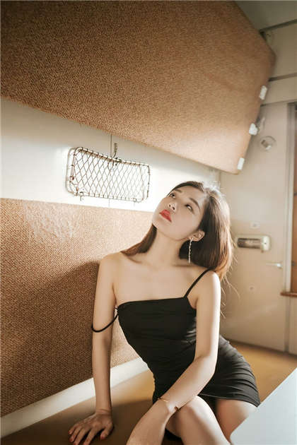 肉特别多的H文-宝贝屁股翘起来浪一点_酥糖齿轮