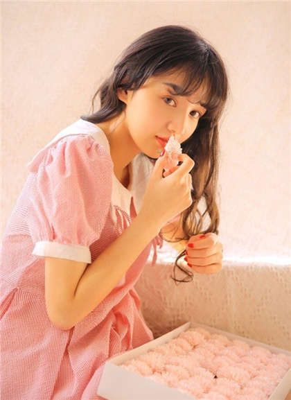 小黄wen-家里养的那条黄狗_酥糖齿轮