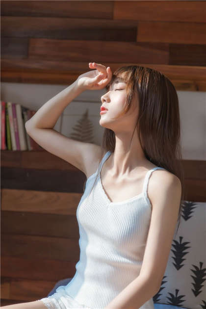 不让我穿内裤方便他做-肉写得很具体的古言_酥糖齿轮