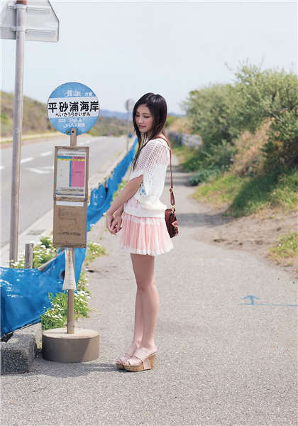 女房东下面好湿-含着一晚上_酥糖齿轮