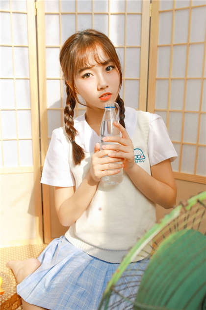 黄色小色-老公快舔舔我逼好痒_酥糖齿轮