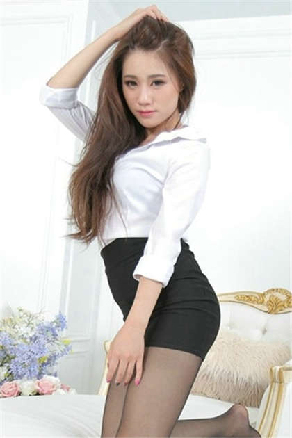 黄小说短篇肉多-两男一女前后夹击的口述_酥糖齿轮