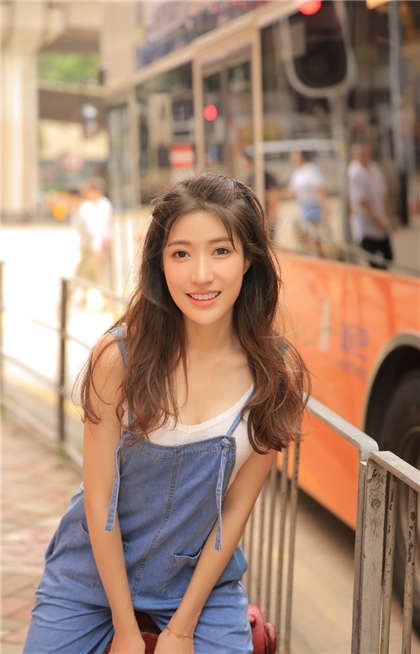 黄文古代美女小说-污到下面滴水的小黄文_酥糖齿轮