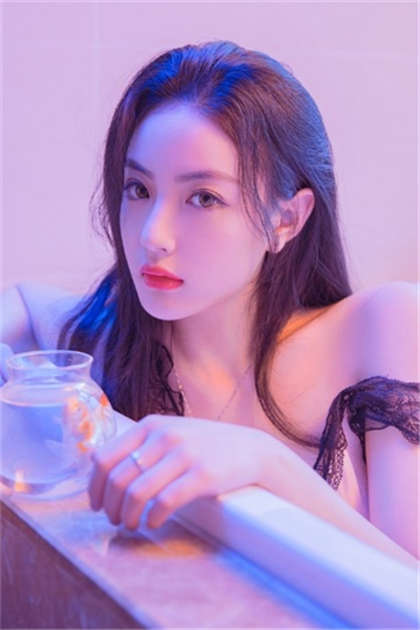 欲乱小说系列合集-有没有摸过胸_酥糖齿轮