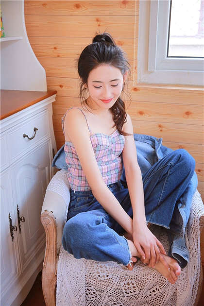 np女主心机有肉-地铁上后面被进了高H文_酥糖齿轮