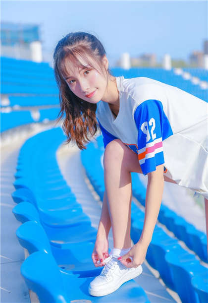 将军好大好涨好满-新娘爬在墙上后面撞击_酥糖齿轮