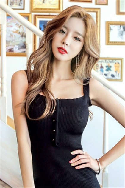 小说推文黄-公公操儿媳紫陌_酥糖齿轮