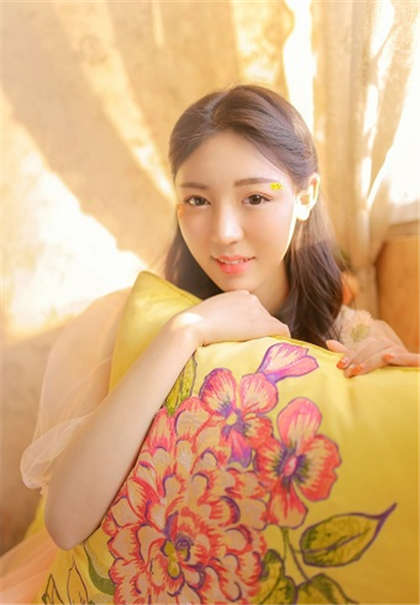 硕大轮流粗暴挺进撞击着我-口述在车里一个添下面两个吃奶_酥糖齿轮