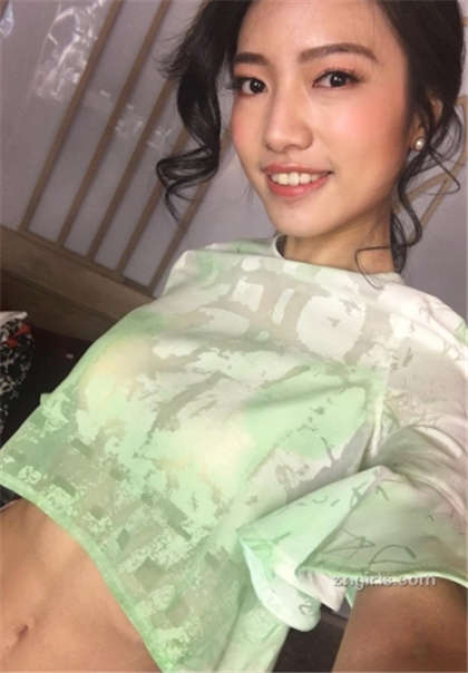 激情很黄的小说-污超污小说排行榜_酥糖齿轮