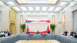 发生了什么？沪银、沪铜、原油等十余个品种集体跌停！A股板块也遭殃了