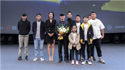 价格飙涨60%，龙头产能拉满！港A半导体股逆势飘红