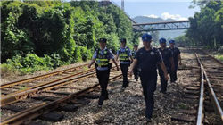 小米17系列刷跑分 苹果旗舰机现谷底价果粉破防了！