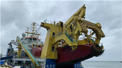 女子一口气购买130克黄金！店主报警……